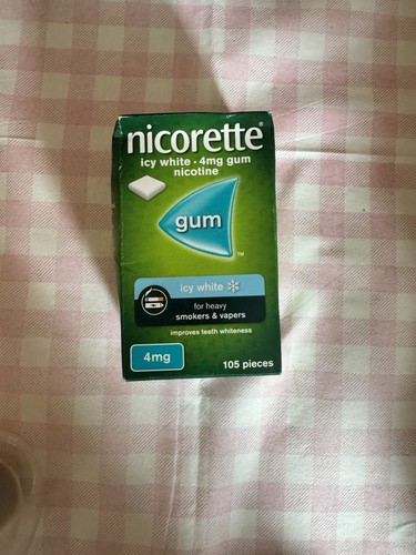 Nicorette 4mg icy - icy, white