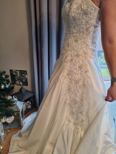 Sophia tolli wedding dress