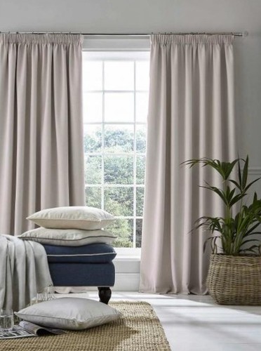 Laura ashley stephanie - laura,