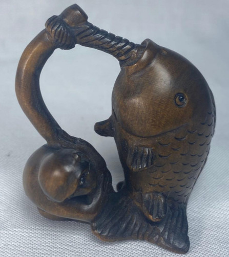 Netsuke antique monkey fishing - netsuke,