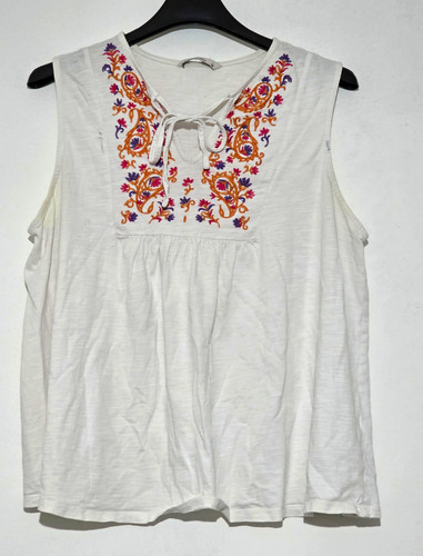 White embroidered boho - tu,