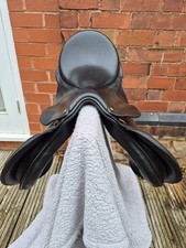 Bates Caprilli 16.5” GP Saddle M gullet, decent condition