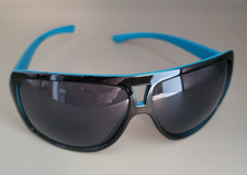 Women's Two-tone Sunglasses Turquoise Blue & Black.