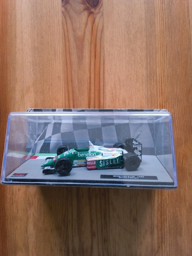 Racing car model benetton - racing,