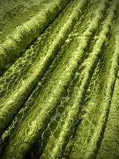 GREEN CRUSHED VELVET SNAKE