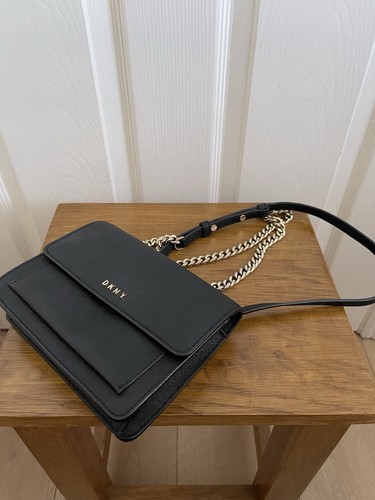Genuine dkny black saffiano - dkny,