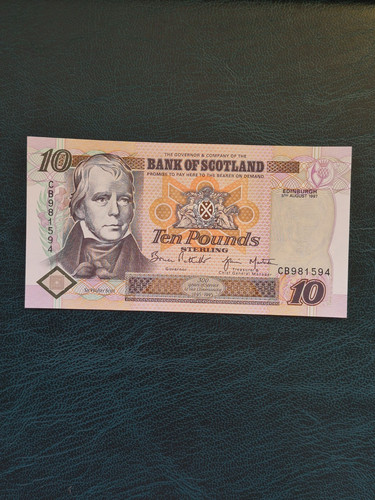 Ten pound note - £10,