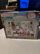 Sylvanian Families “Country Doctor – Country Clinic” (Set 2818) – Boxed, VGUC