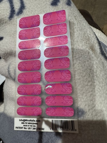 Minx pink swirl foil - 2, nail
