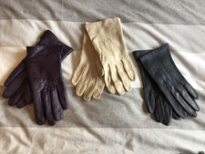 MIXED 3 PAIRS OF LADIES LEATHER GLOVES S/M