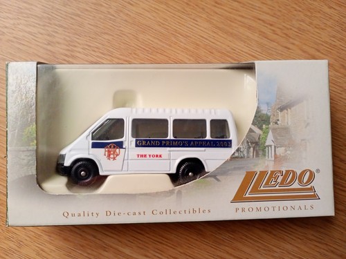 Lledo promotional ford - lledo,
