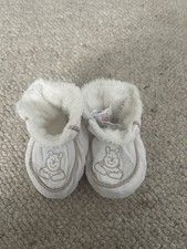 Winnie the Pooh Disney Baby pram shoes slippers socks - size 3 baby