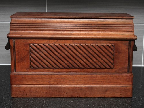 Singer wooden case for vintage - singer,