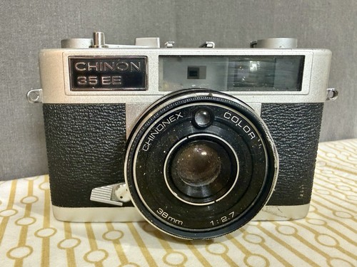 Chinon 35ee 35mm film camera - 35ee,