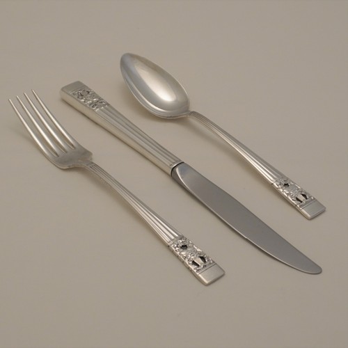 Hampton court design oneida - hampton,