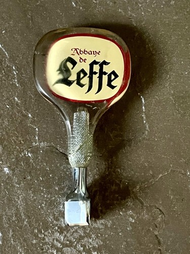 Leffe beer pump - beer, lever.