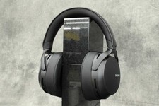 SONY MDR-Z7M2 High-Resolution