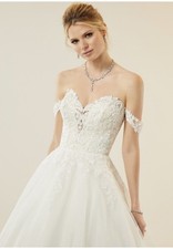 Madeline Gardner, Mori Lee New