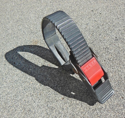 Yakima wheel strap - yakima,