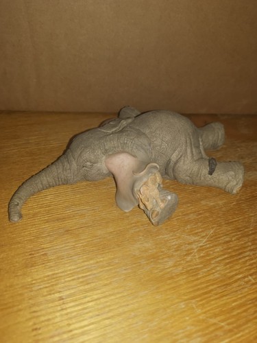 91033 tuskers henry friend - &,