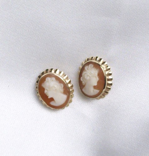Victorian 10k gold - , carved
