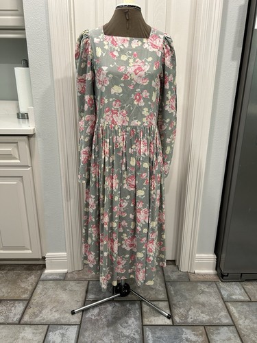 Laura ashley green - laura,
