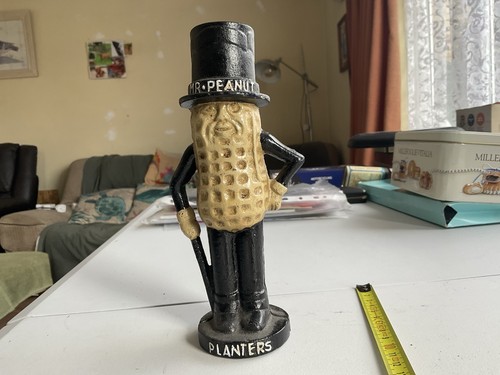 Cast iron peanut money - cast,