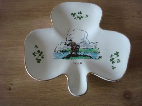 Vintage clover shaped dish - clover,