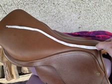 Jeffries Close Contact jump Saddle. 17.5 Med
