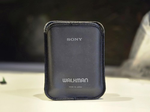 New sony walkman original - sony,