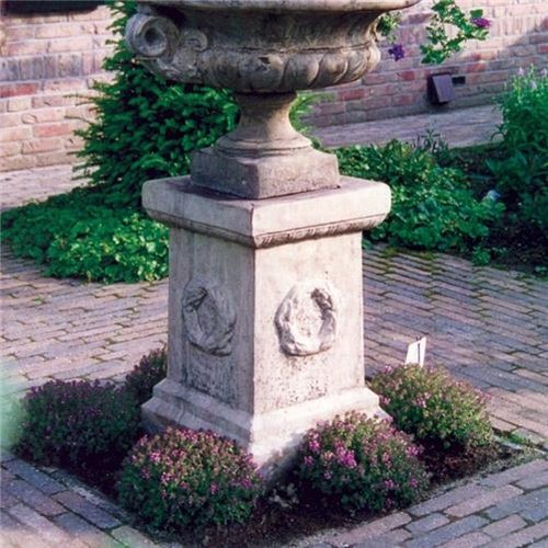 Laurel column stone garden - laurel,