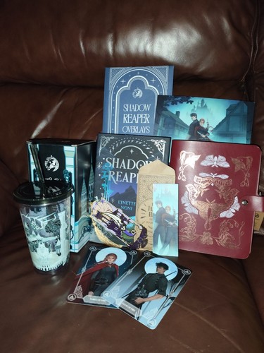Fairyloot june shadow - ya,