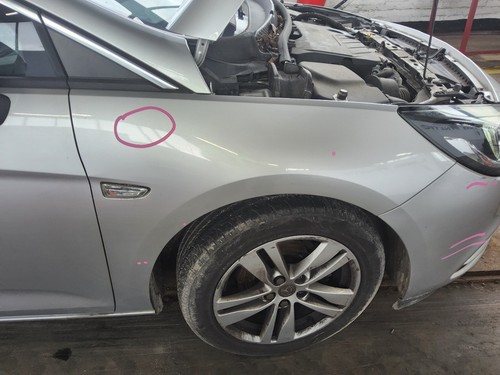 Front wing vauxhall astra - rh,