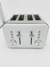 Breville VTT687 Cream 4 Slice Toaster Preowned