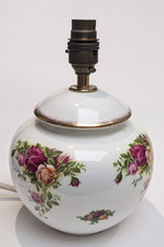 Royal Albert Old Country Roses Porcelain Round Table Lamp 9 inches high, working