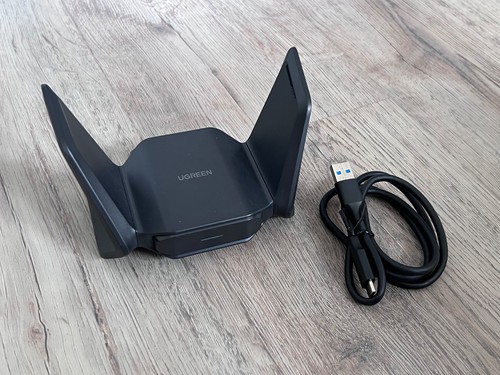 Ugreen wifi dongle - (used),