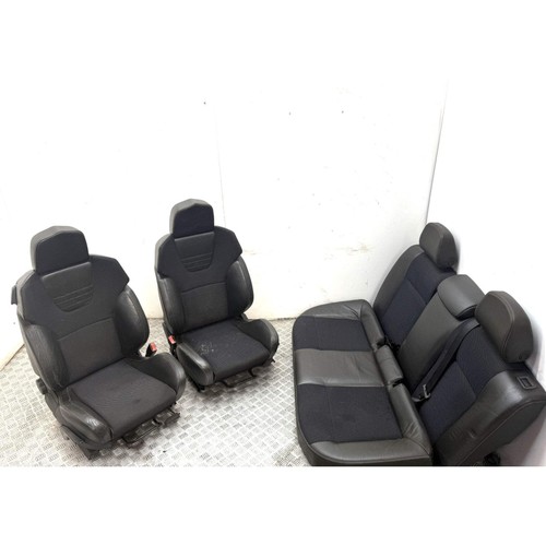 Vauxhall astra seats half - astra,