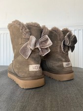 UGG Mini Bailey Bow Velvet