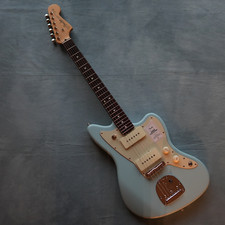 Fender Made in Japan Junior