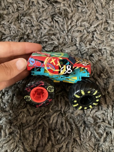 Hot wheels demo derby - wheels, monster