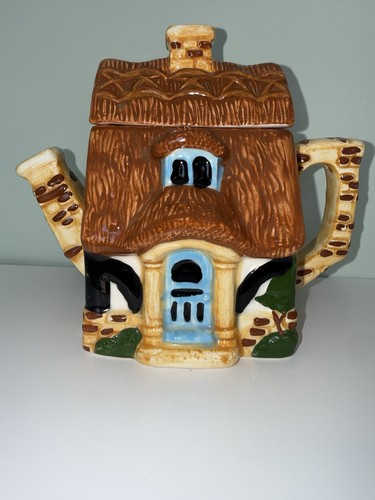 Vintage pottage cottage - vintage, “pottage”