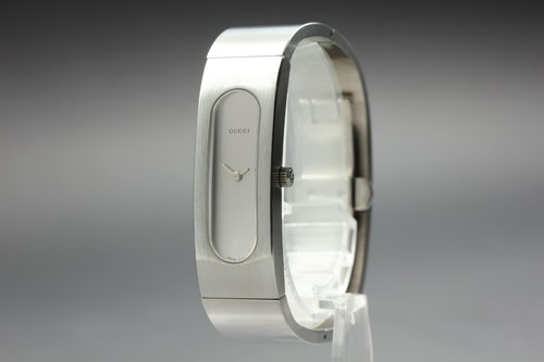 Near mint gucci 2400s - mint],
