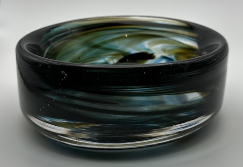 Whitefriars streaky green bowl - green,