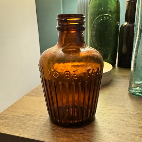 Early 20th amber ribbed not - early,