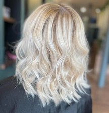 Short Bob Wavy Ombre Blonde