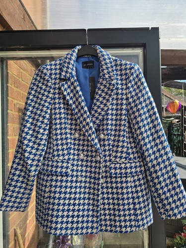 Vous royal blue - blue, and