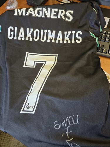 Signed giorgos giakoumakis - signed,