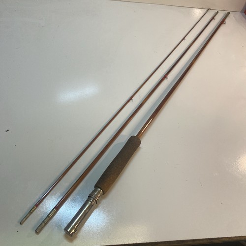 Unmarked vintage bamboo fly - unmarked,