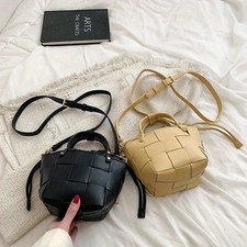 French Small Handheld Bucket