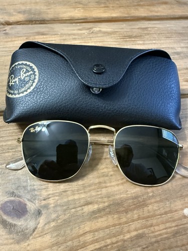 New ray ban - ban, sunglasses.